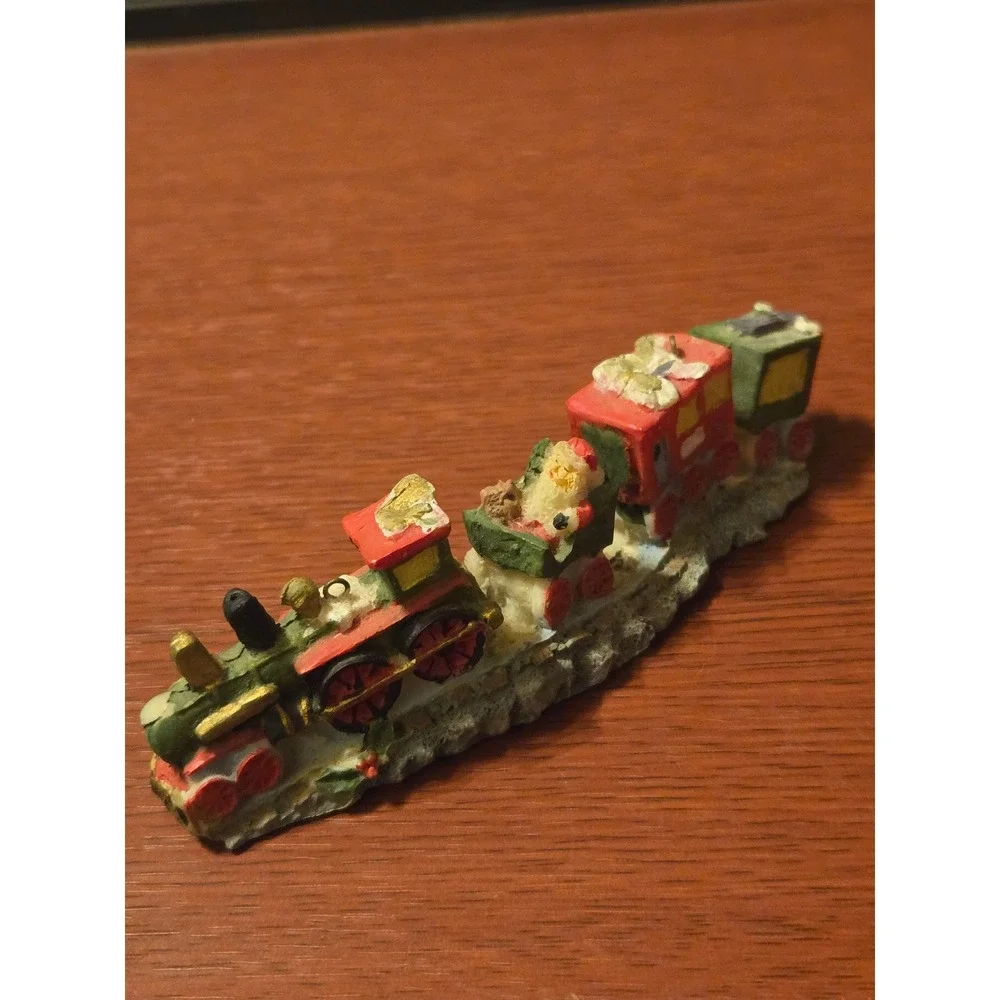 Vintage Style Christmas Train Figurine Santa Miniature Holiday‎ Decor Red Green